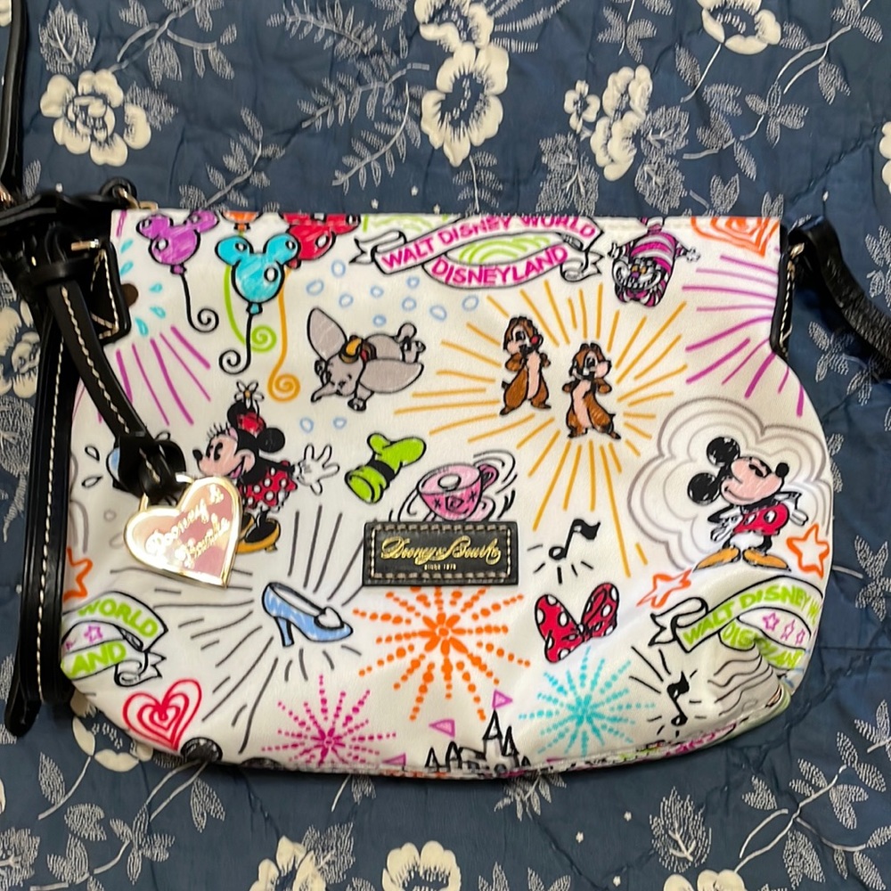 Dooney & Bourke crossbody Disney white sketch bag